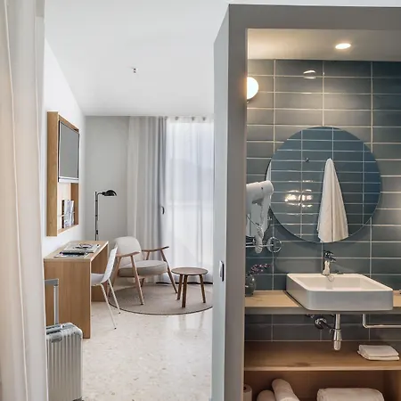 Aqua Hotel Silhouette & Spa - Adults Only Malgrat de Mar Exterior foto