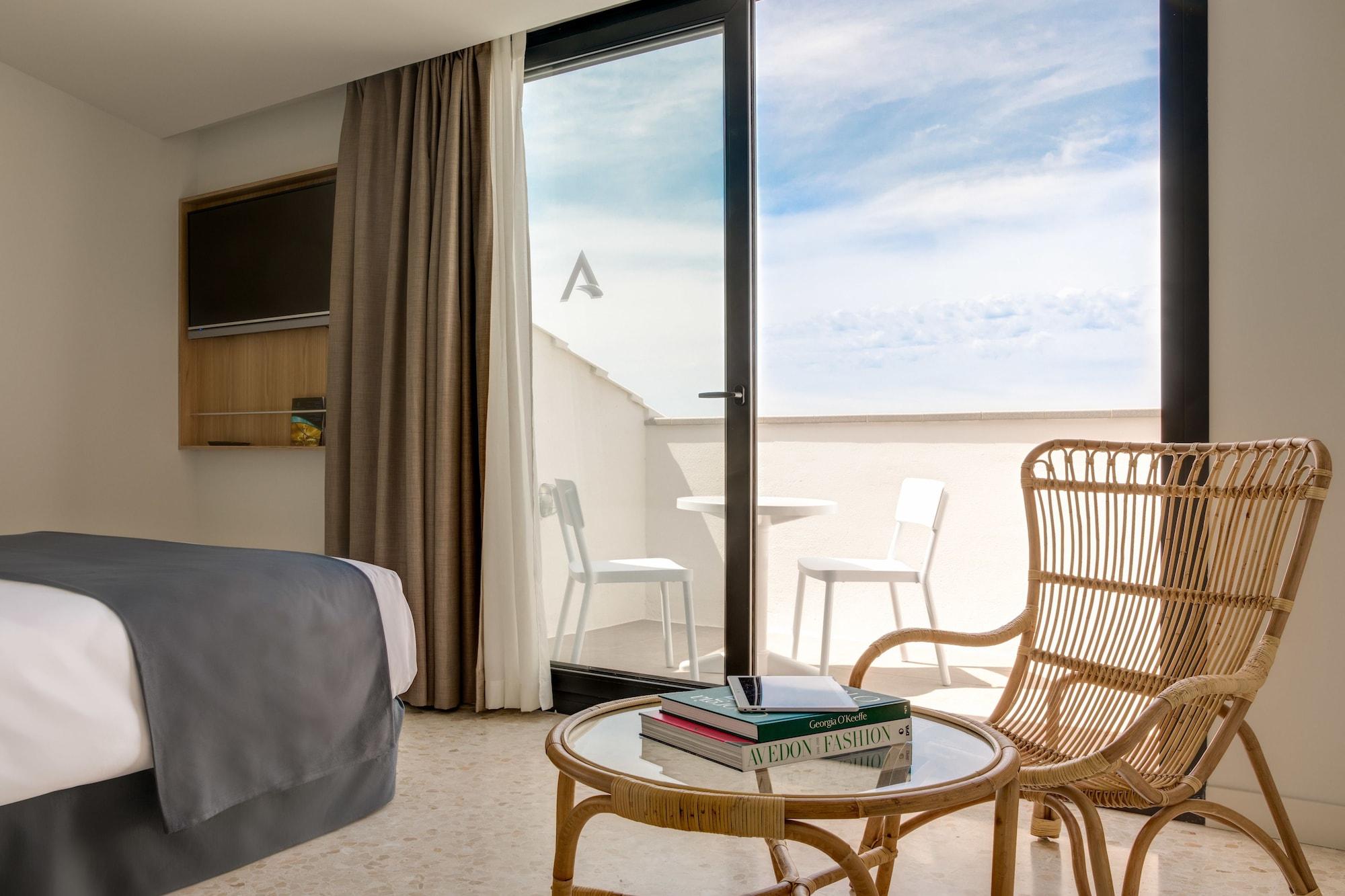 Aqua Silhouette & - Adults Only Malgrat de Mar
